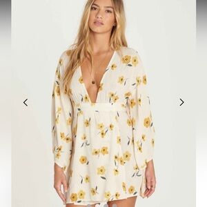 NWT BILLABONG Relax On High Wrap Dress Size Medium